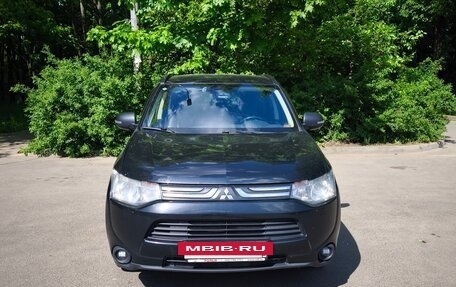 Mitsubishi Outlander III рестайлинг 3, 2012 год, 1 120 000 рублей, 6 фотография