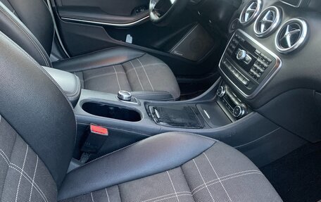 Mercedes-Benz A-Класс, 2015 год, 1 550 000 рублей, 5 фотография