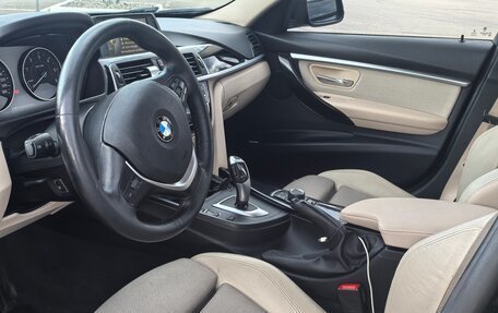 BMW 3 серия, 2016 год, 2 800 000 рублей, 14 фотография