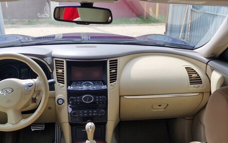 Infiniti QX70, 2015 год, 2 800 000 рублей, 9 фотография