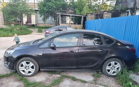 Opel Astra J, 2013 год, 800 000 рублей, 2 фотография