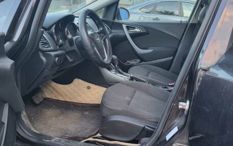 Opel Astra J, 2013 год, 800 000 рублей, 7 фотография