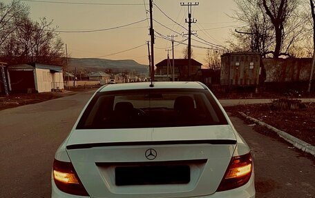 Mercedes-Benz C-Класс, 2010 год, 1 300 000 рублей, 6 фотография