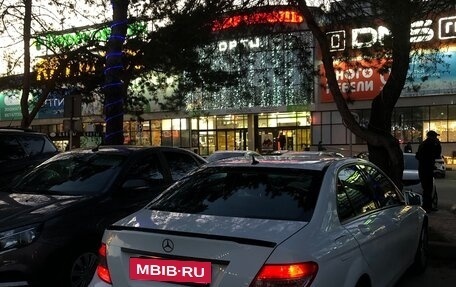 Mercedes-Benz C-Класс, 2010 год, 1 300 000 рублей, 10 фотография