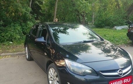 Opel Astra J, 2013 год, 870 000 рублей, 3 фотография