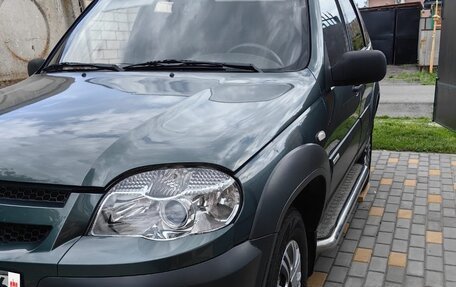 Chevrolet Niva I рестайлинг, 2011 год, 750 000 рублей, 2 фотография