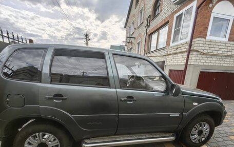 Chevrolet Niva I рестайлинг, 2011 год, 750 000 рублей, 7 фотография