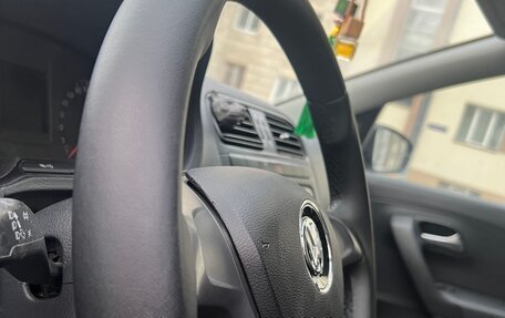Volkswagen Polo VI (EU Market), 2018 год, 900 000 рублей, 3 фотография