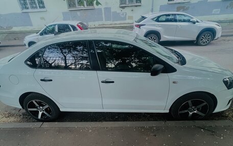 Volkswagen Polo VI (EU Market), 2018 год, 900 000 рублей, 11 фотография