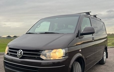 Volkswagen Caravelle T5, 2013 год, 2 590 000 рублей, 1 фотография