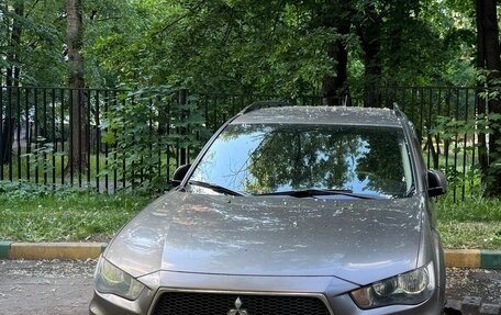 Mitsubishi Outlander III рестайлинг 3, 2012 год, 1 300 000 рублей, 1 фотография
