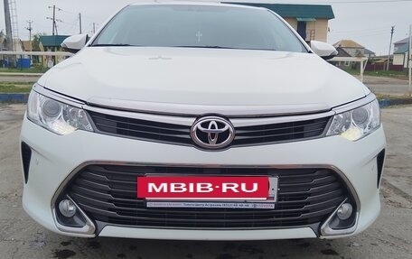 Toyota Camry, 2015 год, 2 200 000 рублей, 6 фотография