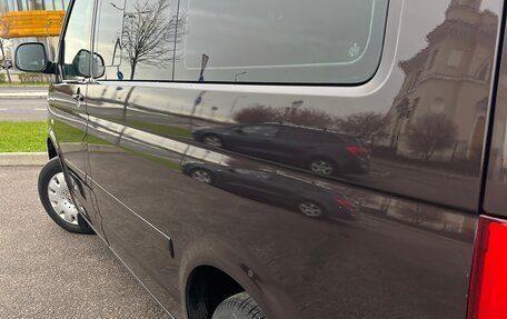 Volkswagen Caravelle T5, 2013 год, 2 590 000 рублей, 5 фотография