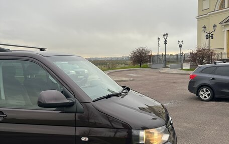 Volkswagen Caravelle T5, 2013 год, 2 590 000 рублей, 4 фотография