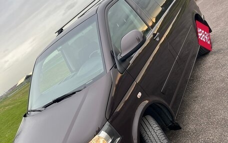 Volkswagen Caravelle T5, 2013 год, 2 590 000 рублей, 7 фотография