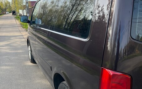 Volkswagen Caravelle T5, 2013 год, 2 590 000 рублей, 15 фотография
