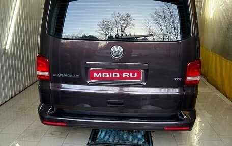 Volkswagen Caravelle T5, 2013 год, 2 590 000 рублей, 12 фотография