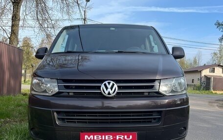 Volkswagen Caravelle T5, 2013 год, 2 590 000 рублей, 17 фотография