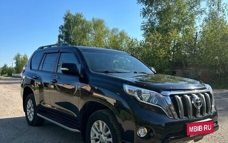Toyota Land Cruiser Prado 150 рестайлинг 2, 2016 год, 4 500 000 рублей, 5 фотография