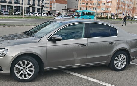 Volkswagen Passat B7, 2011 год, 1 060 000 рублей, 2 фотография
