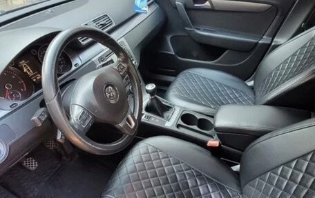 Volkswagen Passat B7, 2011 год, 1 060 000 рублей, 8 фотография