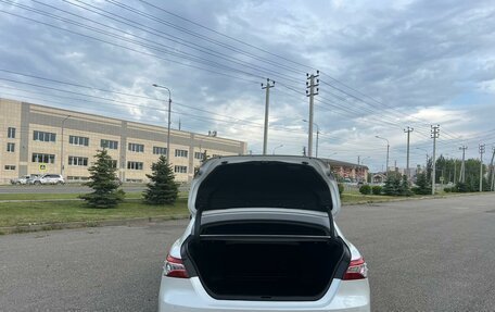 Toyota Camry, 2018 год, 2 320 000 рублей, 3 фотография