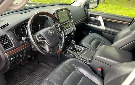 Toyota Land Cruiser 200, 2020 год, 6 100 000 рублей, 7 фотография