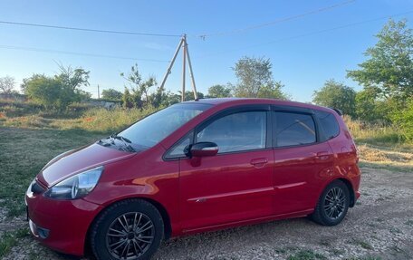 Honda Jazz I рестайлинг, 2005 год, 660 000 рублей, 1 фотография