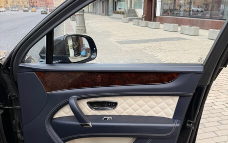 Bentley Bentayga I, 2016 год, 9 200 000 рублей, 9 фотография