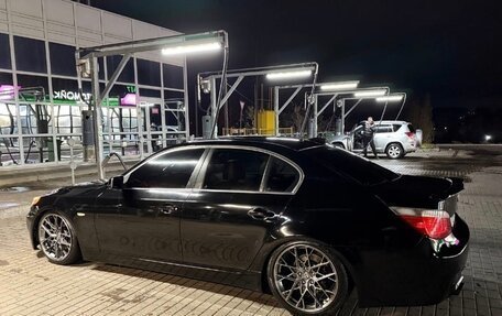 BMW 5 серия, 2004 год, 1 100 000 рублей, 2 фотография