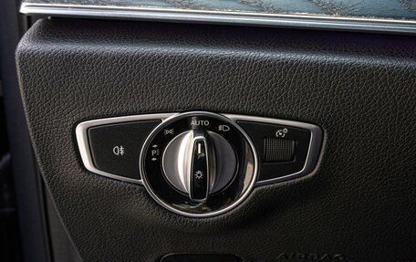 Mercedes-Benz E-Класс, 2019 год, 3 650 000 рублей, 18 фотография