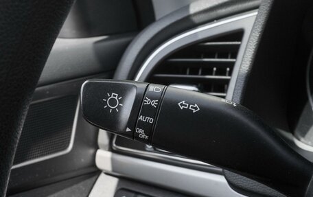 Hyundai Elantra VI рестайлинг, 2018 год, 1 325 000 рублей, 16 фотография