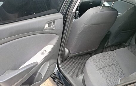 Hyundai Solaris II рестайлинг, 2015 год, 1 130 000 рублей, 10 фотография