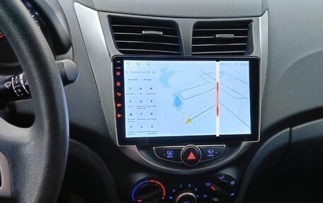 Hyundai Solaris II рестайлинг, 2015 год, 1 130 000 рублей, 21 фотография