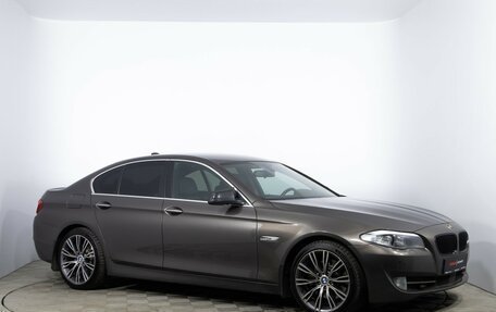 BMW 5 серия, 2013 год, 1 960 000 рублей, 3 фотография
