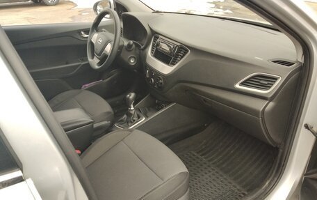 Hyundai Solaris II рестайлинг, 2018 год, 1 250 000 рублей, 7 фотография
