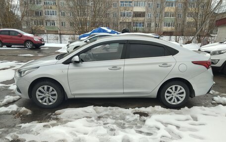 Hyundai Solaris II рестайлинг, 2018 год, 1 250 000 рублей, 21 фотография