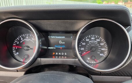 Ford Mustang VI рестайлинг, 2019 год, 2 700 000 рублей, 6 фотография