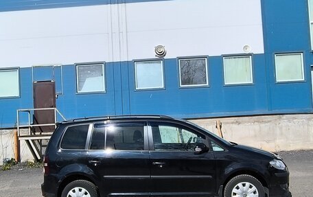 Volkswagen Touran III, 2008 год, 680 000 рублей, 5 фотография
