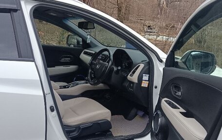 Honda Vezel, 2015 год, 1 850 000 рублей, 6 фотография