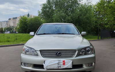 Lexus IS II рестайлинг 2, 2004 год, 800 000 рублей, 1 фотография