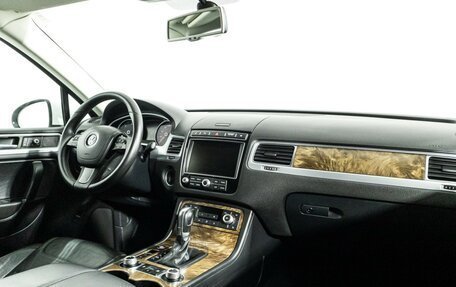 Volkswagen Touareg III, 2015 год, 2 800 000 рублей, 9 фотография