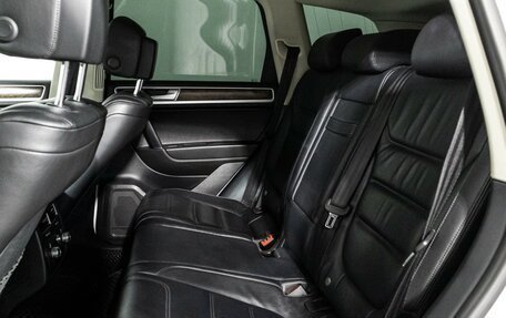 Volkswagen Touareg III, 2015 год, 2 800 000 рублей, 10 фотография