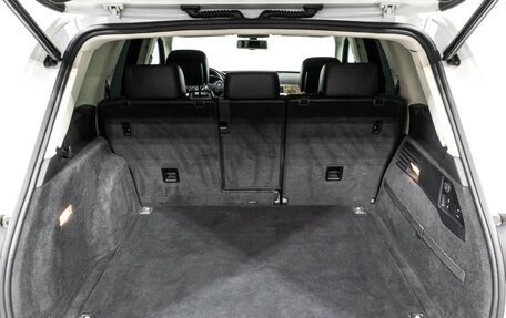 Volkswagen Touareg III, 2015 год, 2 800 000 рублей, 15 фотография