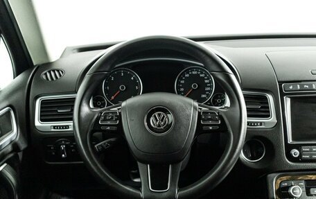 Volkswagen Touareg III, 2015 год, 2 800 000 рублей, 23 фотография
