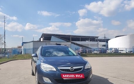 Opel Astra J, 2011 год, 560 000 рублей, 8 фотография