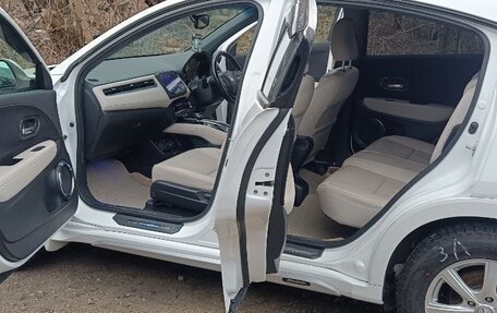 Honda Vezel, 2015 год, 1 780 000 рублей, 6 фотография