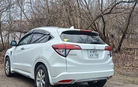 Honda Vezel, 2015 год, 1 780 000 рублей, 16 фотография