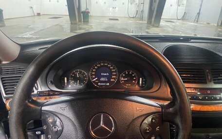 Mercedes-Benz E-Класс, 2002 год, 970 000 рублей, 8 фотография