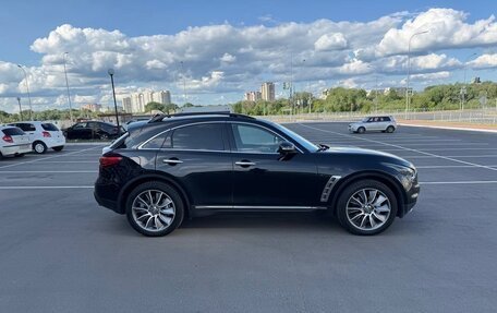 Infiniti QX70, 2015 год, 2 050 000 рублей, 5 фотография